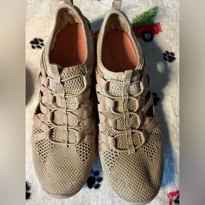 Skechers Beige Athletic Shoes for Women